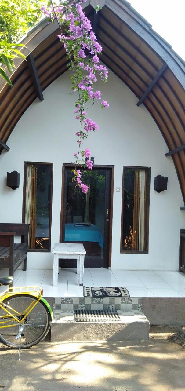 Hello Lumbung Homestay Гілі-Аїр Екстер'єр фото